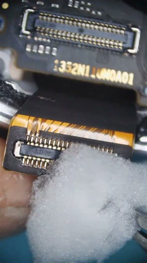 Post-repair FPC connector pin check. #rf4tools #rf4 #repairing #repairs