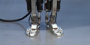 Designing a More Human-Like Lower Leg for Biped Robots