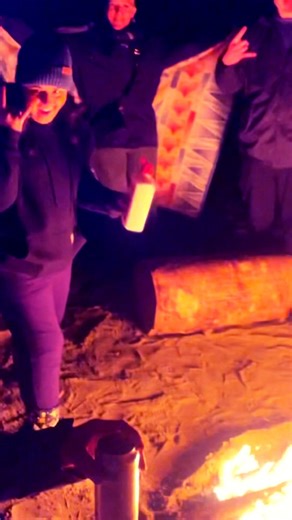 Whats in your heeeeaaad? 🤔🤣 #bonfire #beach #craziness #goodvibes #fire #fun #lol #fyp #shorts