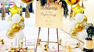 Watch The newest balloon stand kit? on Amazon Live