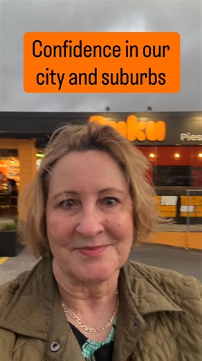 Puku Pies has been one of Wellington’s great local success story stories, and it was great to be representing Wellington City Council at the opening of its new store in Johnsonville. An intimate dawn blessing with Taranaki Whanui and the family run business of Puku Pies. Jamie Williams, the owner and a local knows the value of serving good kai and leaving a smile on people’s faces 😀💛 Puku Pies is one of Wellington’s great local success stories, so it was a real pleasure to join the opening of 