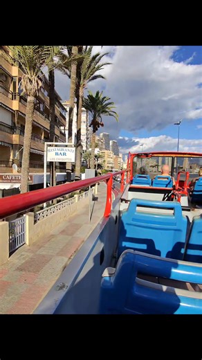 If you’re in Benidorm, jump on Bus 30 — the open-top tourist bus that takes you from Rincón de Loix all the way to Cala de Finestrat, passing Levante, the city centre, Elche Park and Poniente along the way. It’s cheap (around €11), easy to use, and perfect for sightseeing. You can hop on and off, enjoy the views, and even listen to the audio guide in English. Great value and a brilliant way to see the whole city without walking miles! 🌞 Ideal for families, first-timers, or anyone who wants a re