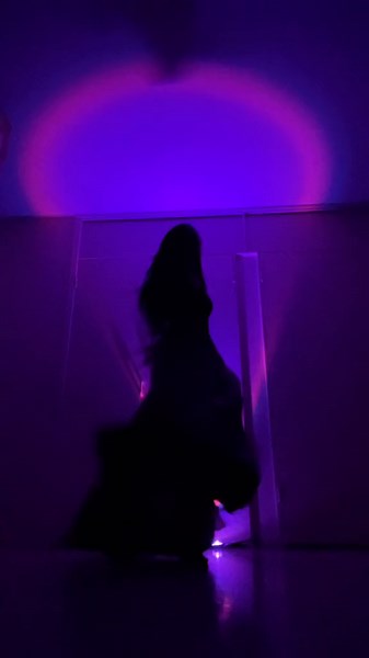 Nagada Sang Dhol Dance | Bollywood Song by Deepika Padukone