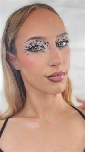 Snow leopard makeup #makeupartist #makeuptransition