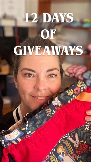 Hannah Ginn on Instagram: "Comment below where you are watching from! What’s new in the shop and our @pinkhazelbags and Madelinetosh prize bundle will go to a lucky customer from the 7th or 8th December 💝 #circustonichandmade"