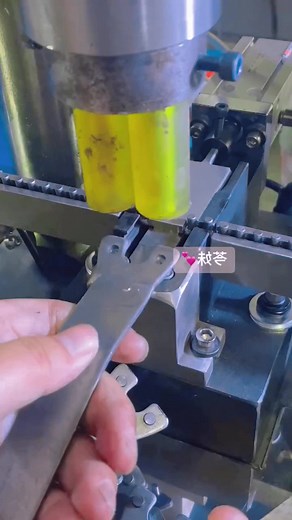 Mechanical Process: Hydraulic Press and Metal Clamp