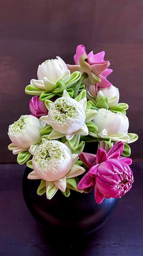 1.6K views · 14 reactions | Fold Real Lotus Flower #flowers #paper #homedecor #flower #diycrafts #reelsfb #origami #reels #video #lotus #reallotus | Bopha Handmade | Facebook