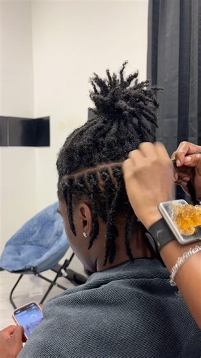 Barrel loc style #locs