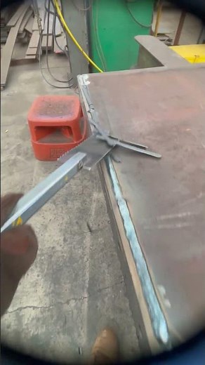 flux core welding slag easy remove #fcaw #welders #worshop #safety