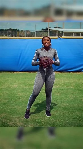 A.J. Andrews | Let’s turn the outfield into a NO FLY ZONE & breakdown how to make World Series worthy diving catches going backwards with AIR Aliyah... | Instagram