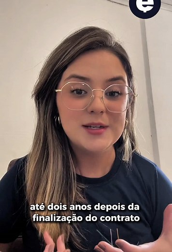 A rotina do RH envolve muitas responsabilidades legais, e uma das mais importantes, é a gestão correta dos documentos trabalhistas. Manter estes registros dentro dos prazos de guarda exigidos por lei é importante para evitar problemas. Preparamos este vídeo para você saber tudo sobre o tema. 📄 #GestãoDeDocumentos #DocumentosDigitais #Fiscalização #LegislaçãoTrabalhista #Epays #trabalhador #fy #foryou #fyyyyy