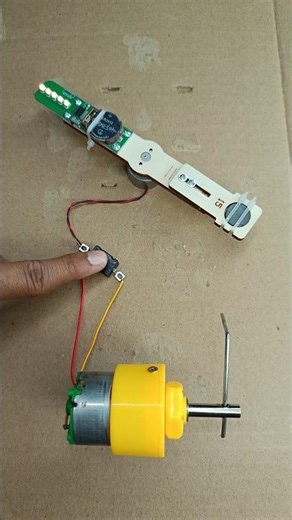 I Powered a DC Spinning Light Using a Hand-Powered Gear Motor #diy #project #scienceproject