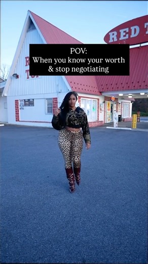 Sade’ Labre’a on Instagram: "Because once you truly know who you are, the bar stays high. don’t move off of standards only move off of your value. And that’s a different level of confidence… #inspirational #prettygirls #photographer #dmv"