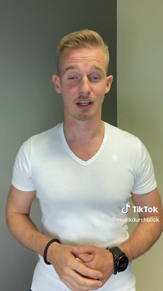 #musik #musikinstrument #noten #akkord #umkehrung #musiktok #piano #klavier #dur #moll #music #musician #musikverbindet #musikverbindetmensch