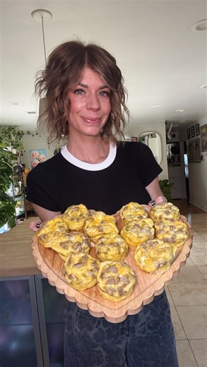 1.2K views | Wake up to flavor with green chile egg cups baked fresh and full of Southwest flair. Perfect for busy mornings or meal prep. | Albertsons Market | Facebook