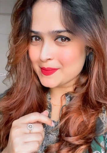 she_is_nazneen (@she_is_nazneen)’s videos with original sound - she_is_nazneen