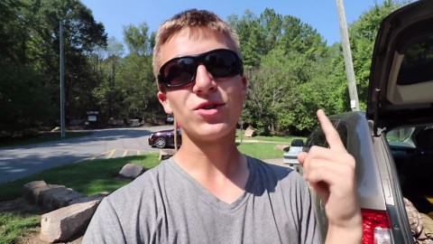 Found A SAFE While DIVING (River Treasure)