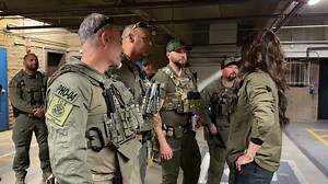 💥Go behind the scenes with U.S. Secretary of Homeland Security Kristi Noem, as she leads ICE deportation raids in Phoenix. This offers a firsthand look at Noem’s role in overseeing high-stakes immigration enforcement operations, showcasing her leadership. | Border Stories