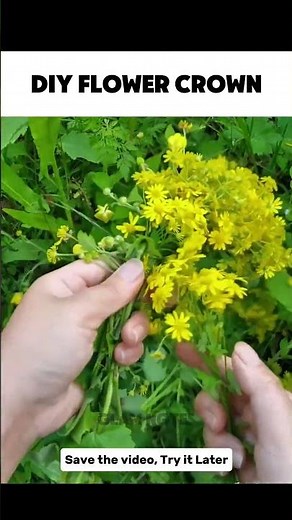 How to Make a Flower Crown with Wild Flowers #FlowerCrown #DIYFlowerCrown #WildflowerCrown
