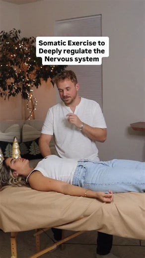 Daniel Vose MA SEP Somatic Attachment Coach and Trainer on Instagram: "Full disclosure: If you’ve been in chronic activation for a long time (usually from trauma), this exercise may make you tired for several days after when it’s done well. The kidneys, with the adrenals resting on top, play a crucial role in your stress response. When you hold someone’s kidneys in a way that conveys safety, you’re directly influencing their nervous system. To do it by yourself: Sometimes placing a heat source l