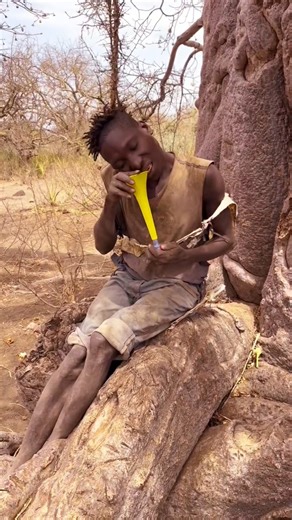 When the Hadza blew their first flute #usa #africa #comedy #funny #brasil #indonesia