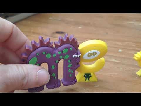 Les Alphas : le monstre et les voyelles