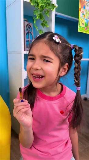 👣 Can We Draw a Penguin with FOOTPRINTS? Let’s Find Out! 🐧✨