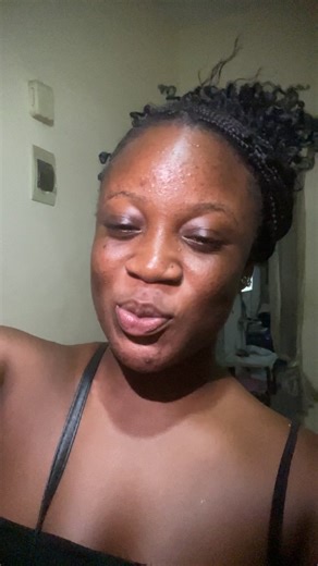 Mardi Gras en Tenue Traditionnelle: Bébé Bisous