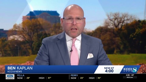 Fire destroys mobile home in Elkhart