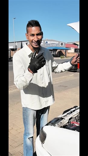 Replacing a Broken Bonnet Rod Stay for Your Vehicle