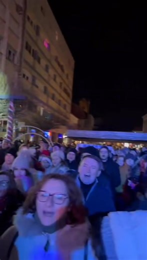 TU JE MOJ DOM - SISAK KORZO - Doček Nove 2026 godine - MLADEN GRDOVIĆ & ROMANTIC 31.12.2026.Lupo MusicMladen Grdovic Oficijalna Stranica IICroatia RecordsCMC - Croatian Music Channel | Lupo Music