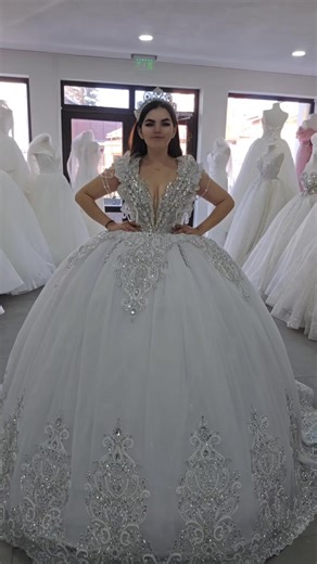 Primele 15 CONTRACTE DIN LUNA FEBRUARIE ..VA OFERIM 1000 LEI REDUCERE!!😇🥰 😇🥰😇Așa cum am anunțat, luna ianuarie a fost ultima lună cu reduceri. 🥰😇În ultimele zile am primit foarte multe mesaje, însă nu putem primi mai mult de 8–10 fete pe zi. 😇🥰😇Pentru fetele care nu au reușit să se programeze până pe 31 ianuarie, oferim reducere de 1000 LEI pentru primele 15 contracte, valabilă în perioada ....1–15 februarie, la orice comandă. 📌 Programează-te cât mai repede! Targoviste Str Cetatii 39