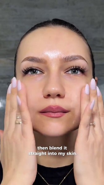 Now spotted in the UAE 🇦🇪 — and we love seeing Fairy Skin glow worldwide. ✨ Tinted. Lightweight. Skin-like. Your everyday base — with SPF. ☀️ Finished with a touch of lip SPF. #FairySkin #TintedSunscreen #UAEBeauty #GlobalBeauty #EverydaySPF @cherronica 💕