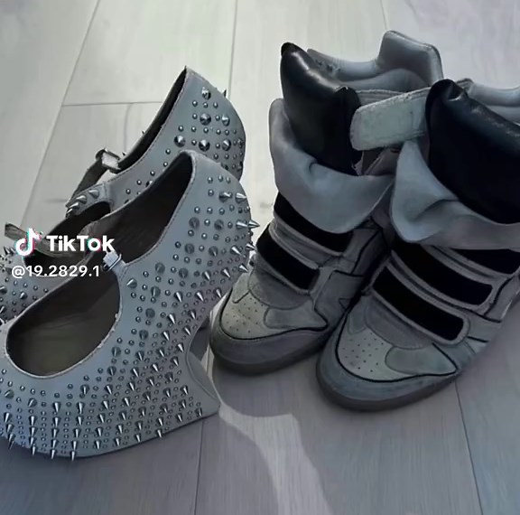 Heelless Heels: Stylish Footwear for Modern Fashion