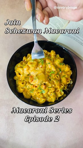 Dharaa Shah Jain Recipe Reel on Instagram: "🔥 Desi and Chinese Twist to Italian Pasta! 🔥 No onion, no garlic… just FULL-ON flavor! 🍜🌶️ This Jain Schezwan Macaroni will make your taste buds DANCE 💃🕺 One bite = Total obsession! 😍 🎥 Watch till the end for the spicy surprise! 😋 Macaroni Series: Episode 2 Jain Schezwan Macaroni Recipe by @savorybinge @dharashah_10 (jain schezwan macaroni, jain pasta recipe, jain chinese recipe, no onion no garlic pasta, spicy jain macaroni, indian style sche