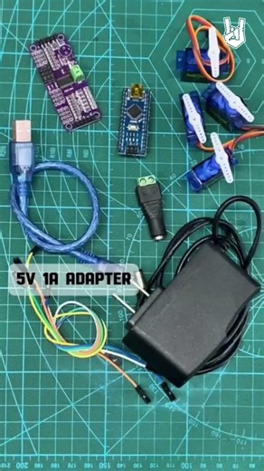 Need to control more servos without using too many Arduino pins? ⚡