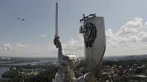 Hammer Down: Soviet Emblem Dismantled From Kyiv's Massive Motherland Monument