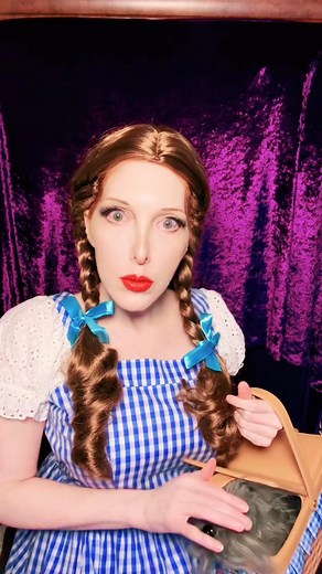 29 reactions | Just a Kansas girl chasing rainbows ✨ #DorothyGale #WizardOfOz #KansasGirl #FollowTheYellowBrickRoad #duetme Halloween cosplay today is Dorothy Gale to greet trick or treaters  Cosplay Society Magazine Hexed Photography Spirit Halloween | Jessica Felice | Facebook