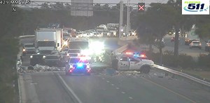 DEADLY WINTER GARDEN CRASH -SR-429 southbound is shut down at Stoneybrook Pkwy -FHP says this crash is deadly -Flatbed truck appears to have lost it's load -Avoid SR-429 southbound after Florida's Turnpike, use Winter Garden Vineland Road | Meaghan Mackey WESH