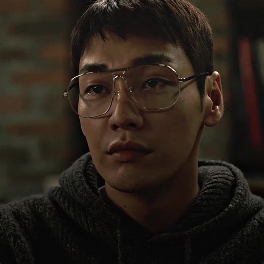 Exploring Kim Young Kwang's Impactful Performance in 'Somebody' KDrama