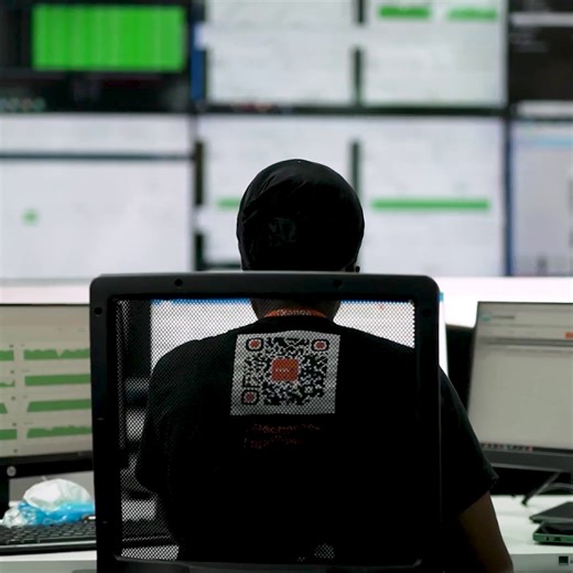 Sovereign AI is becoming the foundation for trusted, enterprise-grade intelligence. Orange Business shows how agentic AI, powered by NVIDIA, enables its own operations and customers. 🤖 80,000 employees using GenAI daily 🔐 Built on trusted, compliant infrastructure 🌍 Designed for local innovation and enterprise needs ▶️ Watch now: https://nvda.ws/49Z86TF | NVIDIA AI