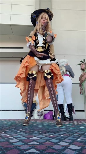 Peep @Coda the fuxking knight ‘s dance moves almost making me lose it at the end #naviacosplay #navia #genshinimpact #genshinimpactcosplay #naviagenshinimpact