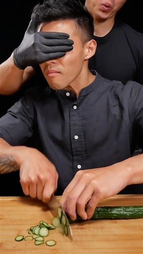 32K views · 236 reactions | How to cut fast with a Knife #fblifestyle | HAFU GO | Facebook