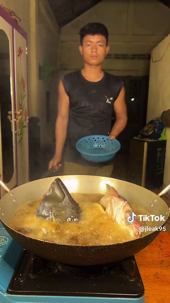 How to cook delicious big fish head.#tiktokfood | Fish Head