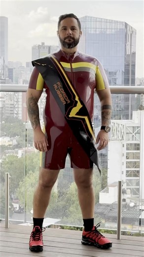 Iniciativa de lengua española! El equipo de Florida Rubber se enorgullece de la vibrante comunidad latina de nuestro estado. Durante la última década, cerca de la mitad de nuestros ganadores han sido hispanohablantes. Este año, estamos trabajamos para que el Fin de Semana de Florida Rubber sea más inclusivo para los hispanohablantes y nos comprometemos a lo siguiente: -Nos esforzaremos por generar todos los anuncios y publicidad en redes sociales en inglés y español siempre que sea posible. -El 