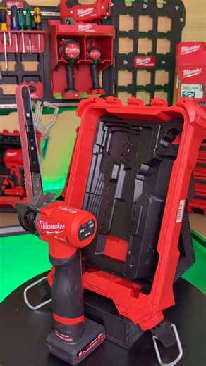 If You Own an M12 Bandfile, Watch This🔥#milwaukeetools #milwaukeepipeline #milwaukeepackout