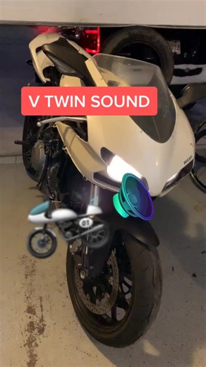 Experience the Thrilling Ducati V-Twin Sound | Motorcycle Enthusiasts Unite