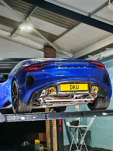 Blue Lotus Emira 💎 2.0L backbox delete for raw tone Finished with 101mm gold honeycomb tips Subtle look. Serious sound. #LuxuryPerformance #EmiraBuild #LotusEmira #CarTok