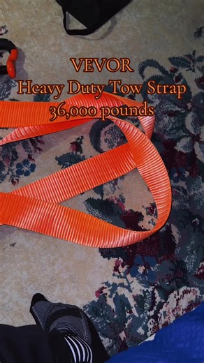 Never get stuck again 🪝⛓️ The VEVOR Heavy Duty Tow Strap Recovery Kit is built tough with a 36,000 lb breaking strength. At 3