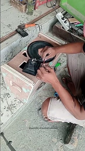proses pemasangan speaker line aray